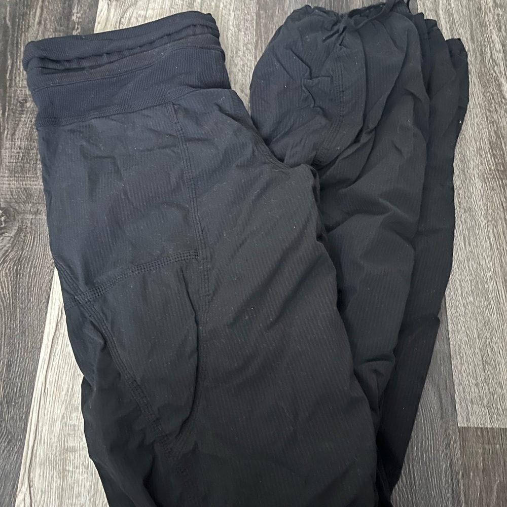 lululemon athletica Black Track Pants with Elastic Waistband and Gathered Ankles